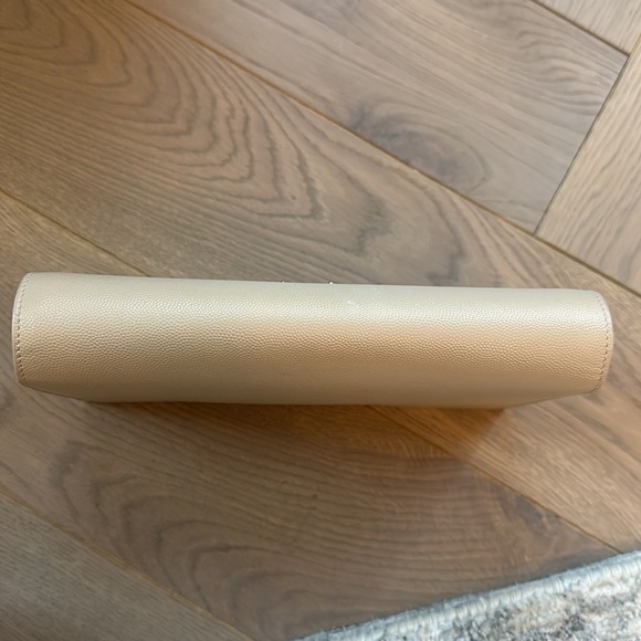 Saint Laurent Kate Clutch - Picture 6 of 9